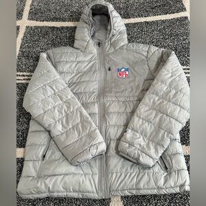 NFL Official Shield Gear Parka
Puffer Jacket Winter Coat
BLACK Mens L NWT.SZ XXL